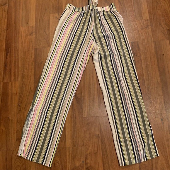 Libby Edelman Stripe Boho Paperbag Pants - Picture 2 of 9